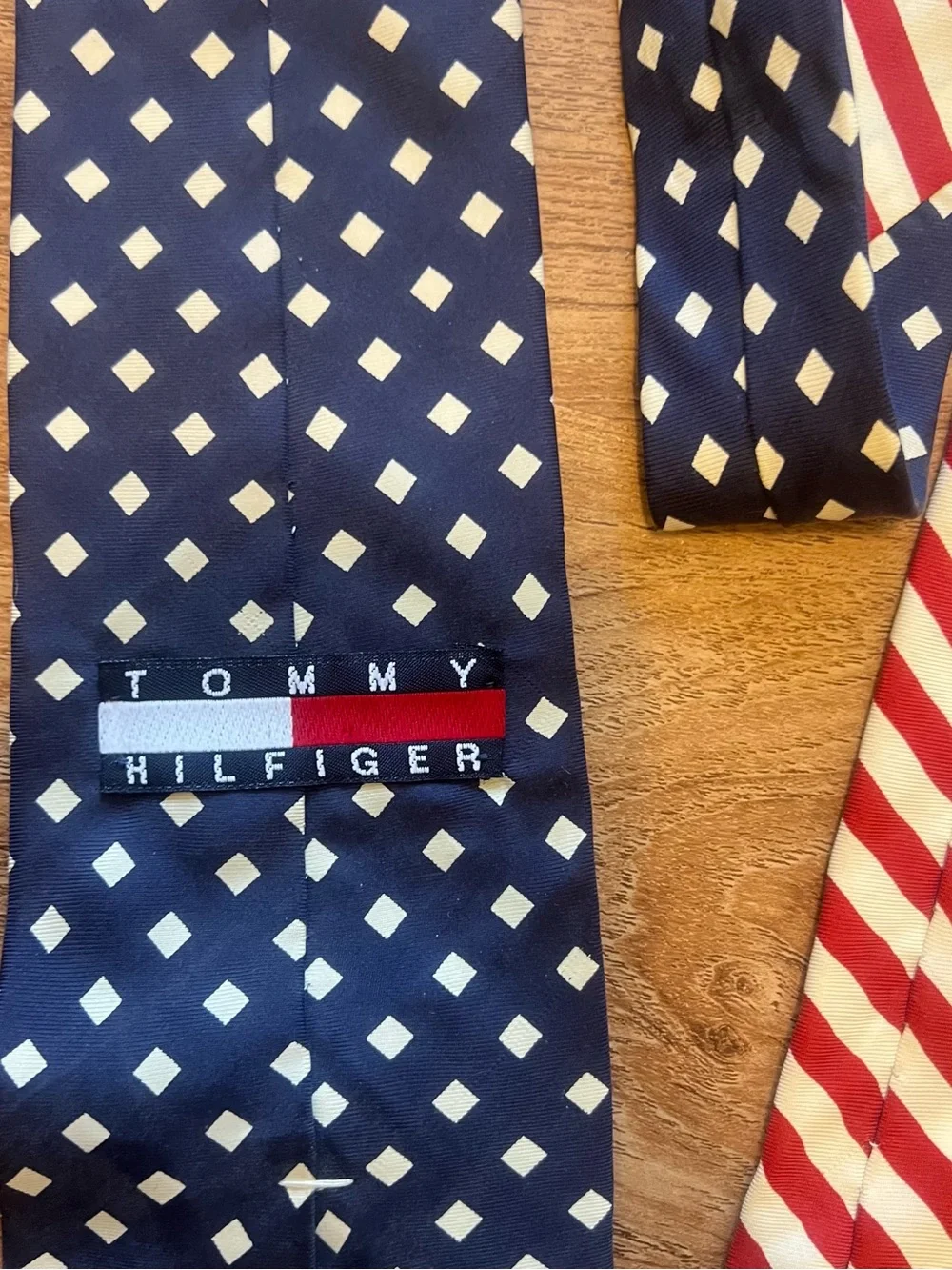 Tommy Hilfiger Men's Navy & Red Patterned Silk Tie Set USA American Flag